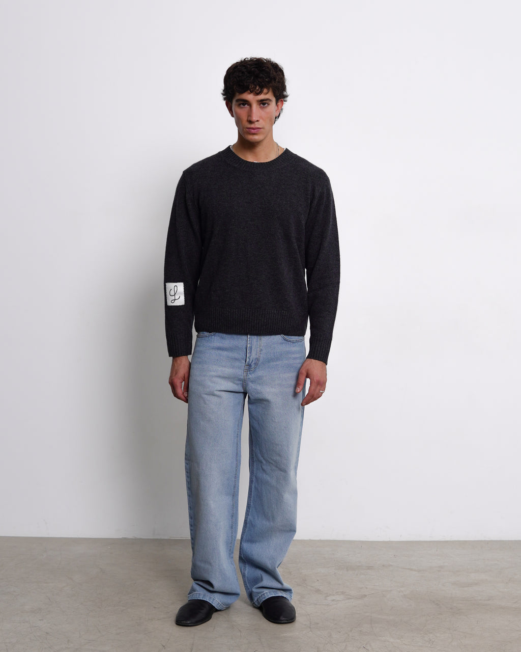 Refined Cashmere Sweater | Dark grey